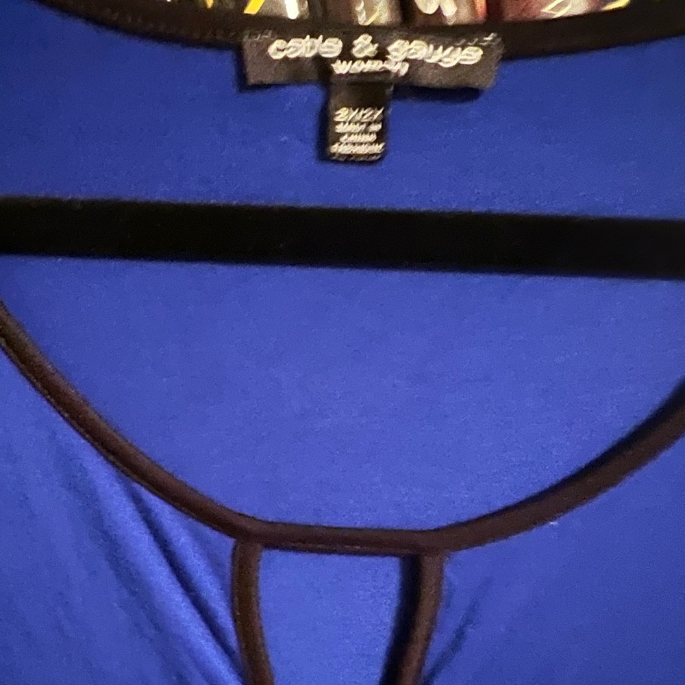 Cable & Gauge XXL top in royal blue & black trim